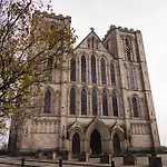 Centre - 1 Bedroom Flat - Free Parking * Ripon