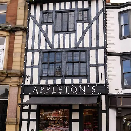 Centre - 1 Bedroom Flat - Free Parking * 리펀